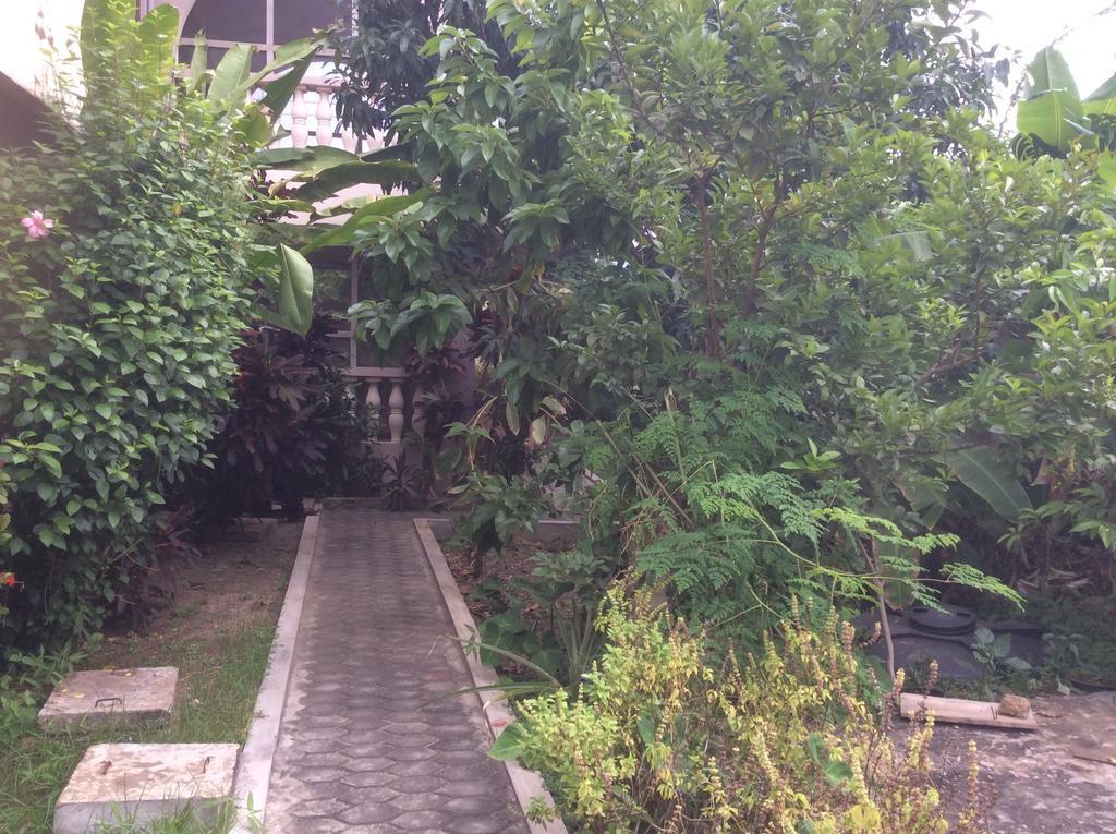 Osdahouse Lodge Laterbiokorshie Dış mekan fotoğraf