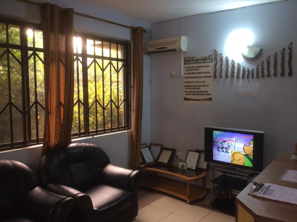 Osdahouse Lodge Laterbiokorshie Dış mekan fotoğraf